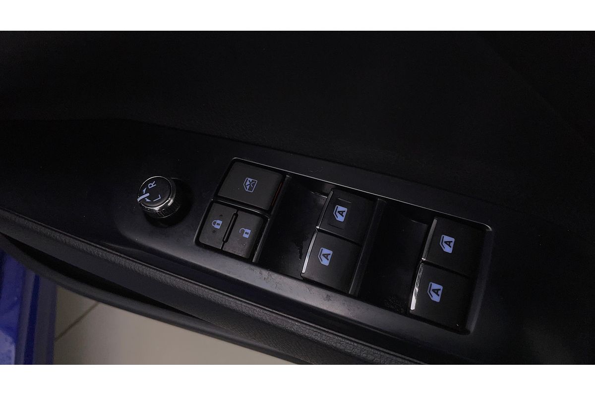 2020 Toyota Camry SX ASV70R
