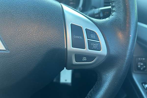 2011 Mitsubishi Lancer SX CJ