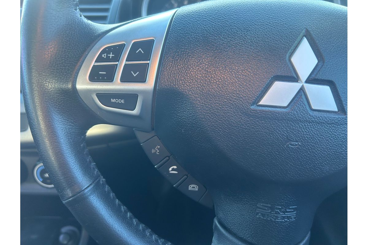 2011 Mitsubishi Lancer SX CJ
