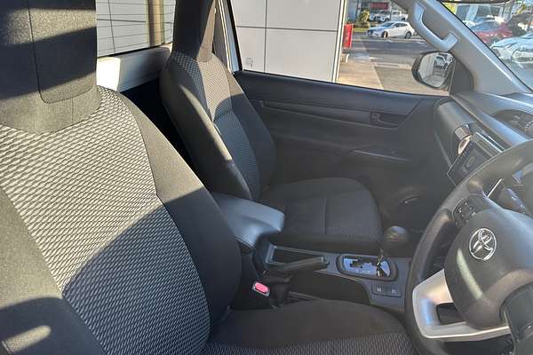 2017 Toyota Hilux Workmate TGN121R Rear Wheel Drive