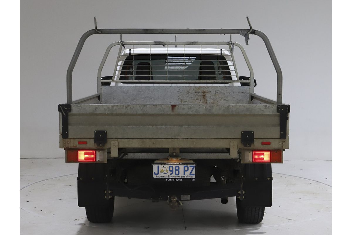 Hilux 4x4 Workmate 2.4L T Diesel Manual Single Cab C/C