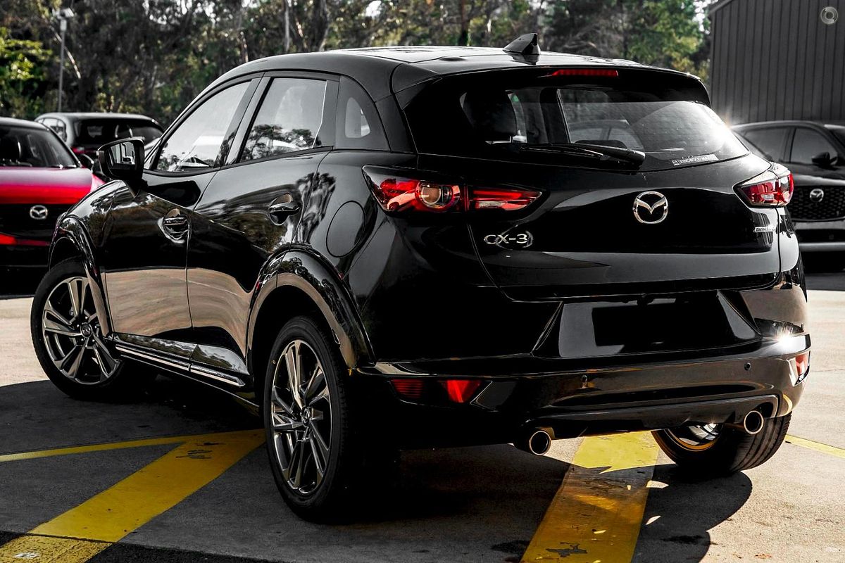 2025 Mazda CX-3 G20 Akari DK