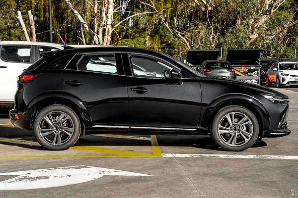 2025 Mazda CX-3 G20 Akari DK