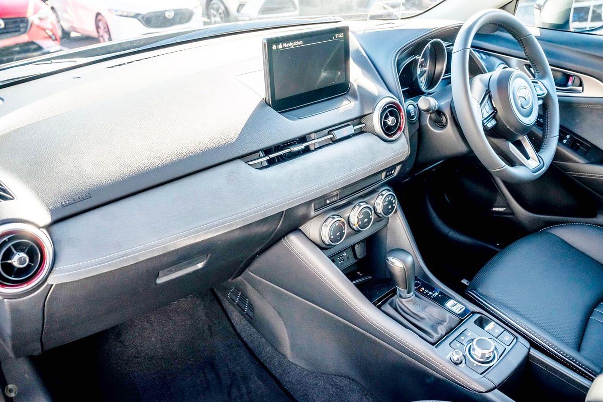 2025 Mazda CX-3 G20 Akari DK