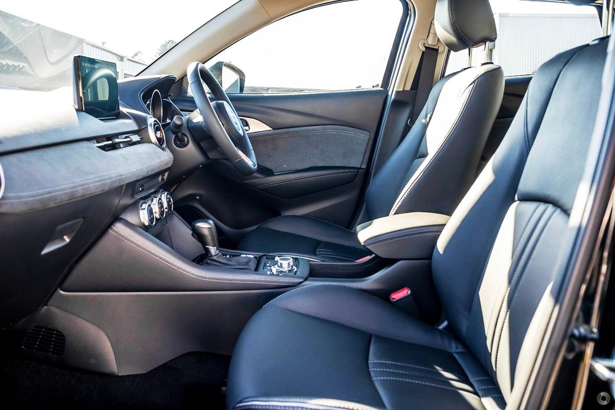 2025 Mazda CX-3 G20 Akari DK