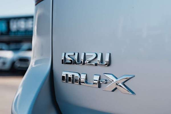 2015 Isuzu MU-X LS-T