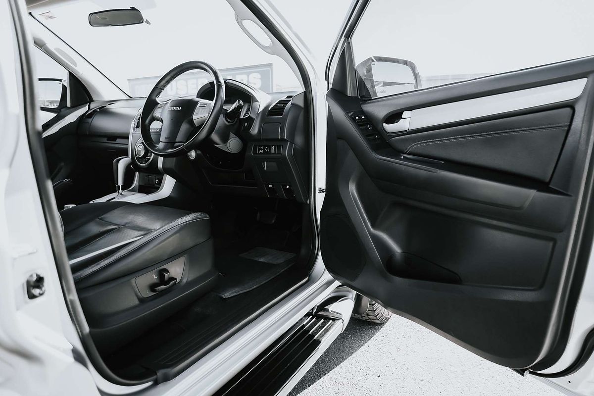 2015 Isuzu MU-X LS-T