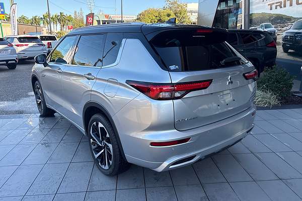 2024 Mitsubishi Outlander PHEV Exceed Tourer ZM