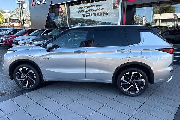 2024 Mitsubishi Outlander PHEV Exceed Tourer ZM