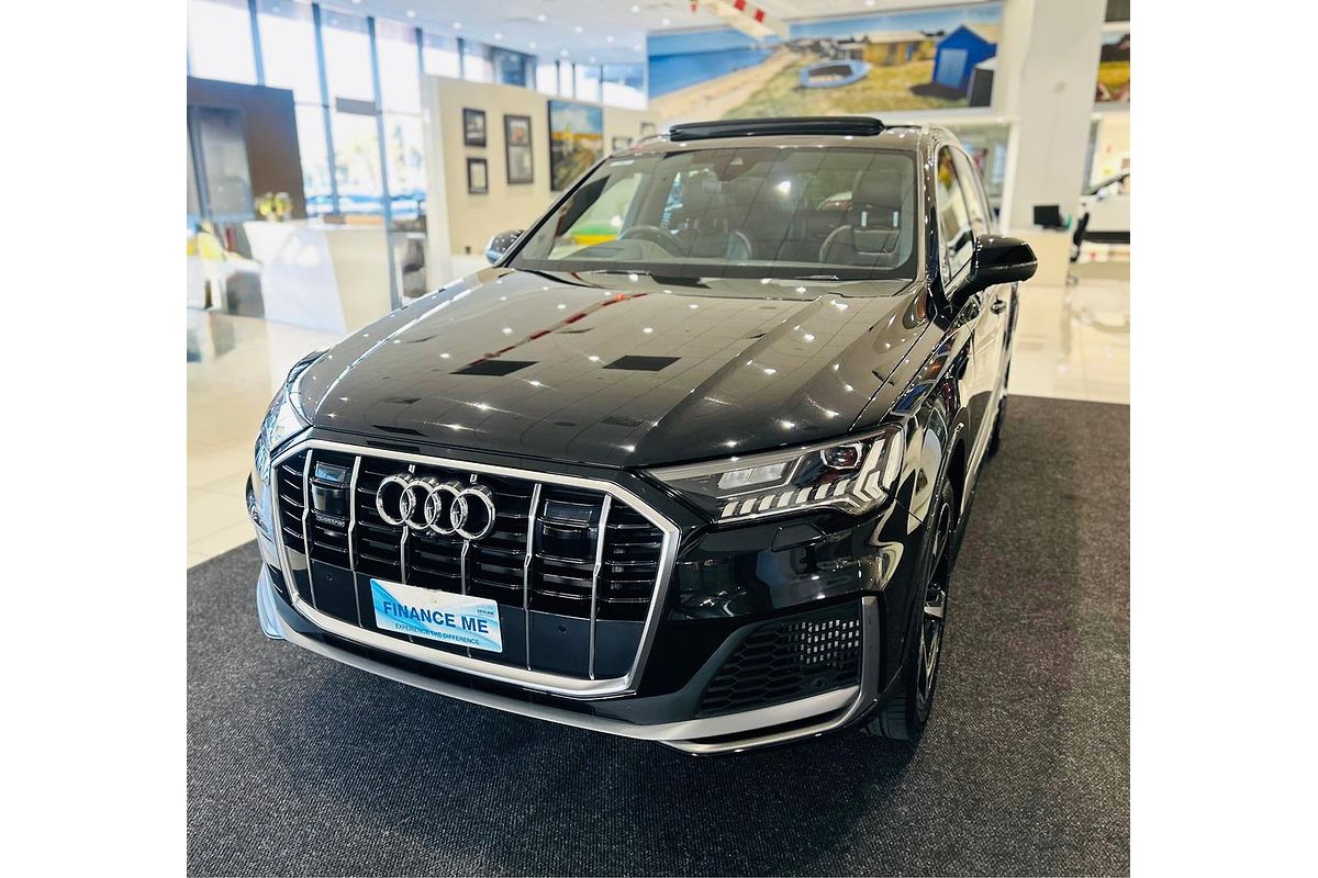 2023 Audi Q7 55 TFSI S line 4M