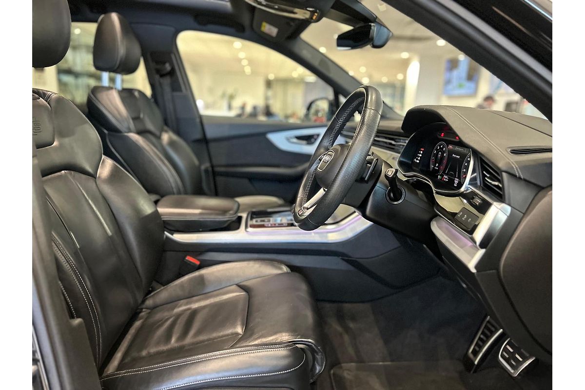 2023 Audi Q7 55 TFSI S line 4M