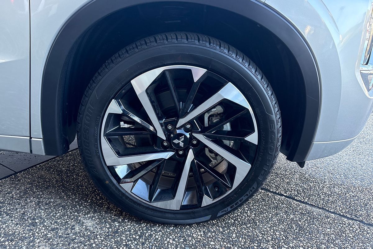 2024 Mitsubishi Outlander PHEV Exceed Tourer ZM