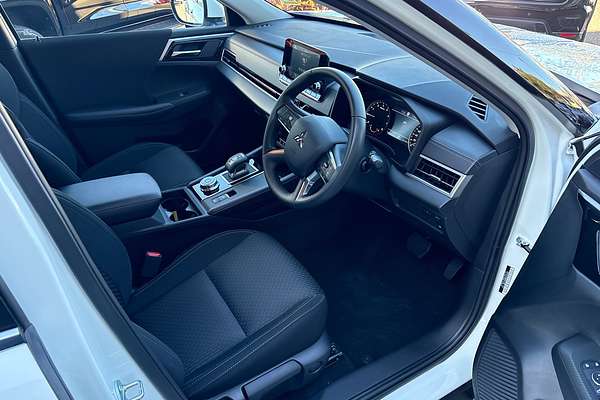 2024 Mitsubishi Outlander ES ZM