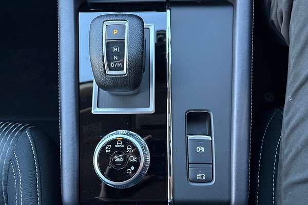 2024 Mitsubishi Outlander ES ZM