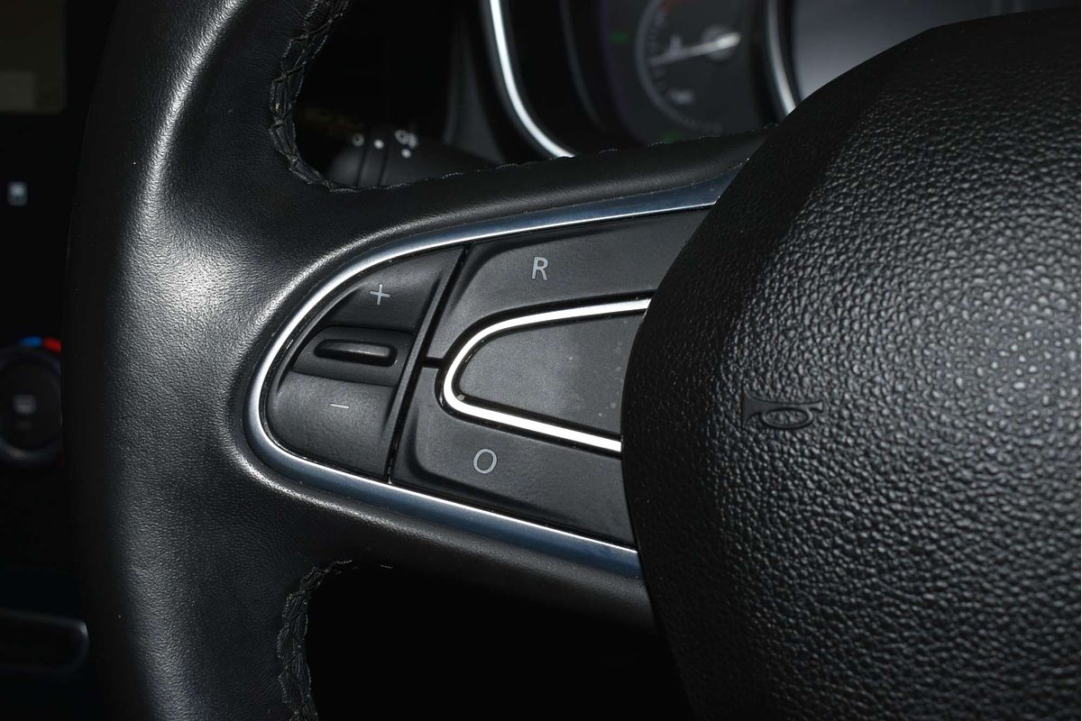 2023 Renault Koleos Life HZG
