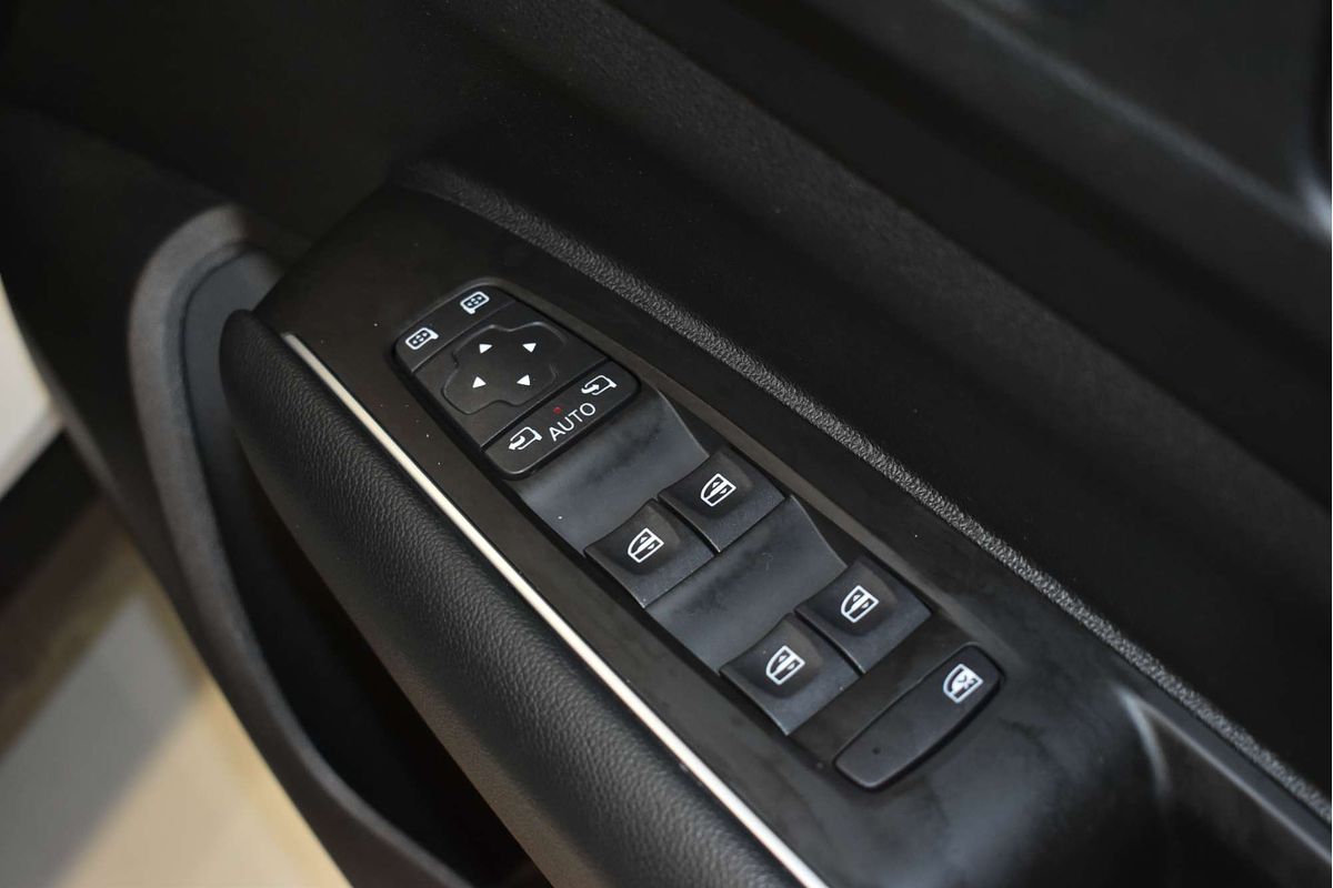 2023 Renault Koleos Life HZG