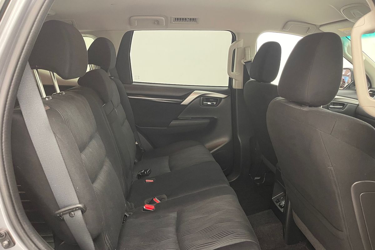 2018 Mitsubishi Pajero Sport GLX QE