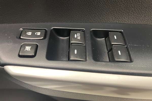 2018 Mitsubishi Pajero Sport GLX QE