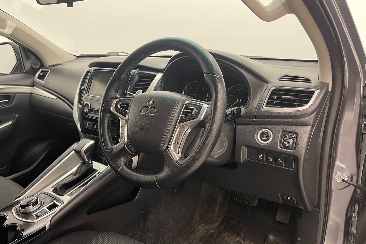 2018 Mitsubishi Pajero Sport GLX QE