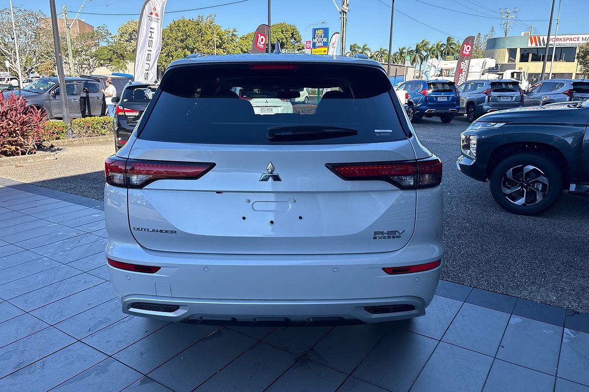 2024 Mitsubishi Outlander PHEV Exceed ZM