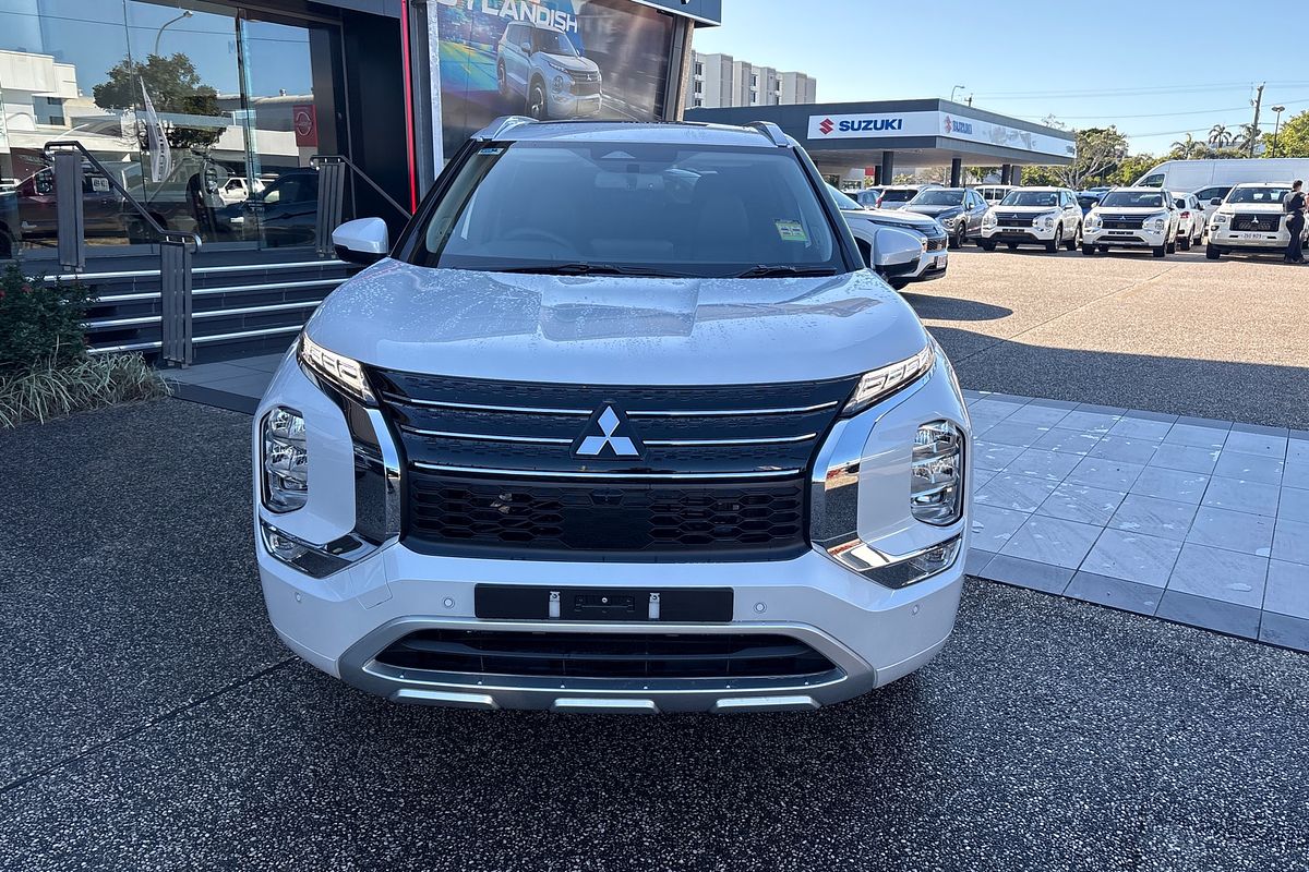 2024 Mitsubishi Outlander PHEV Exceed ZM