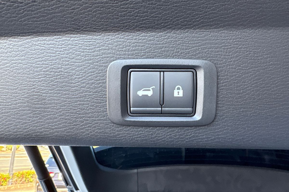 2024 Mitsubishi Outlander PHEV Exceed ZM