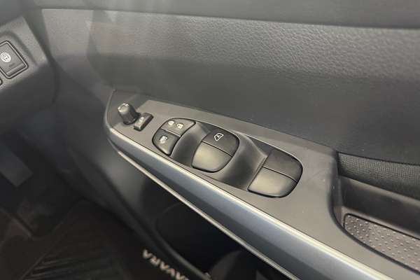 2024 Nissan Navara ST-X D23 4X4