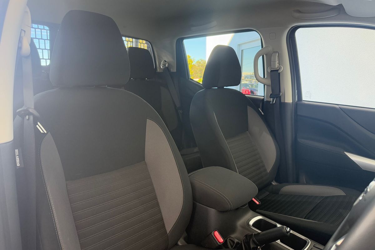 2024 Nissan Navara ST-X D23 4X4