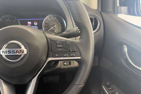 2024 Nissan Navara ST-X D23 4X4