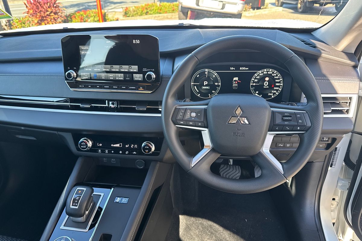 2024 Mitsubishi Outlander PHEV ES ZM
