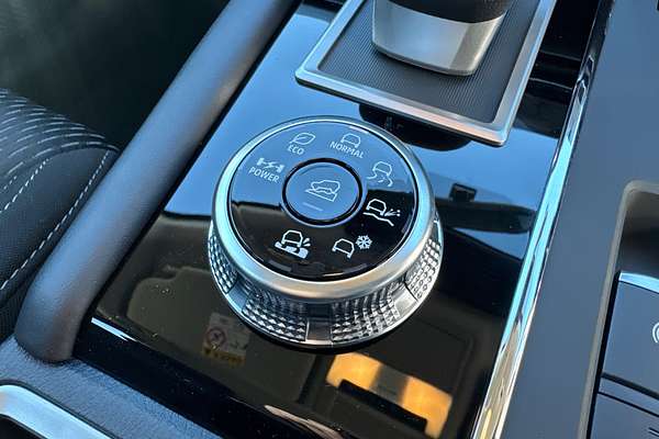2024 Mitsubishi Outlander PHEV ES ZM