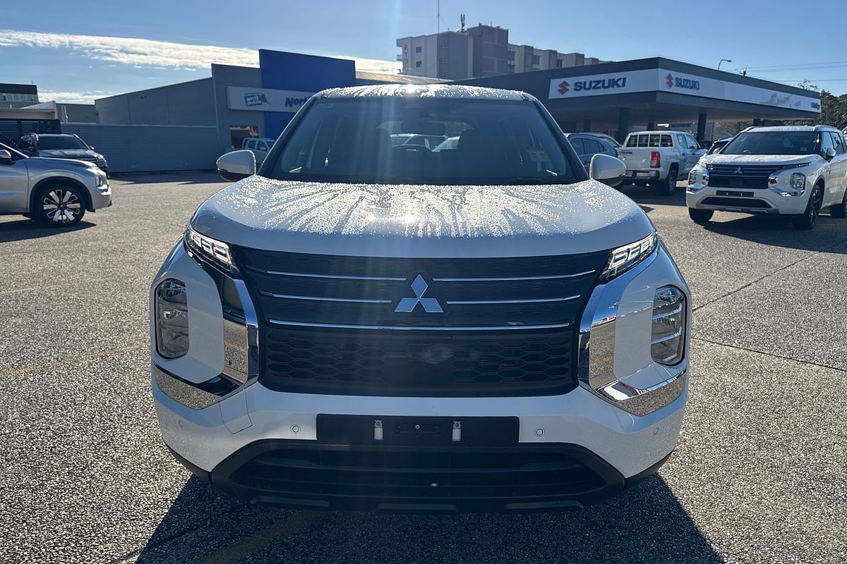 2024 Mitsubishi Outlander PHEV ES ZM