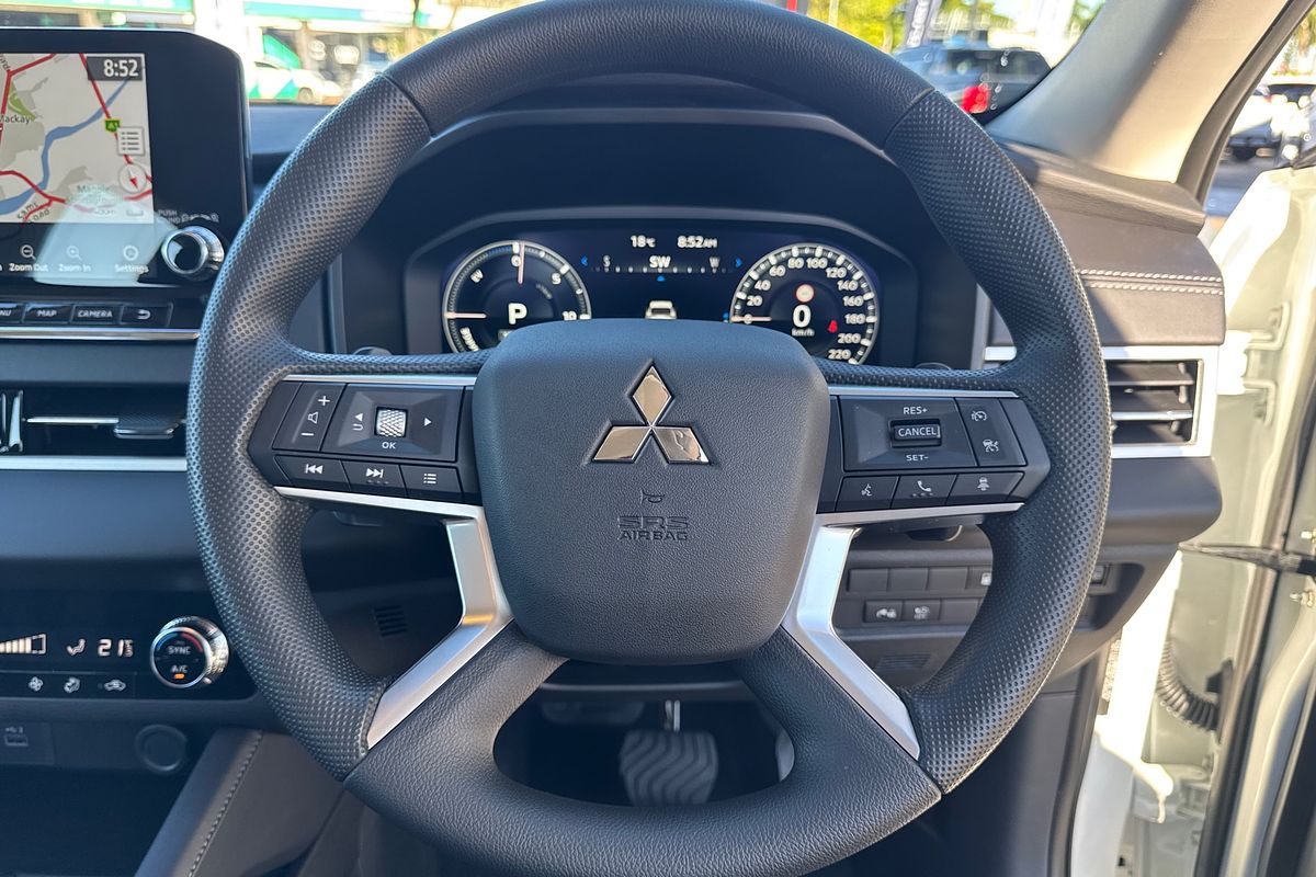2024 Mitsubishi Outlander PHEV ES ZM