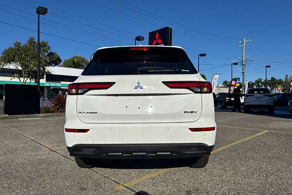 2024 Mitsubishi Outlander PHEV ES ZM