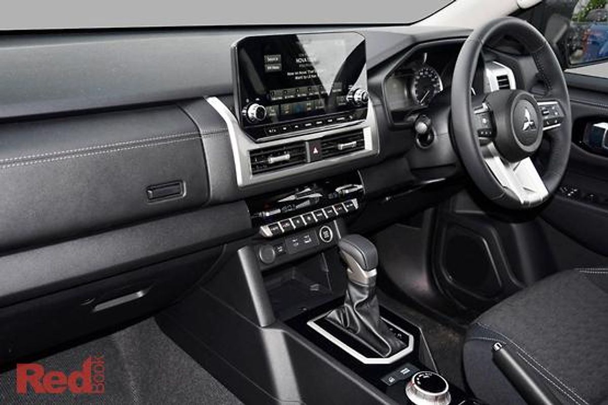 2025 Mitsubishi Triton GLS MV 4X4