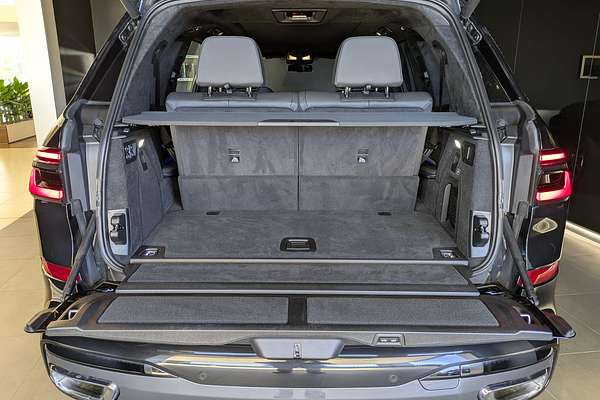 2023 BMW X7 xDrive40d M Sport G07 LCI