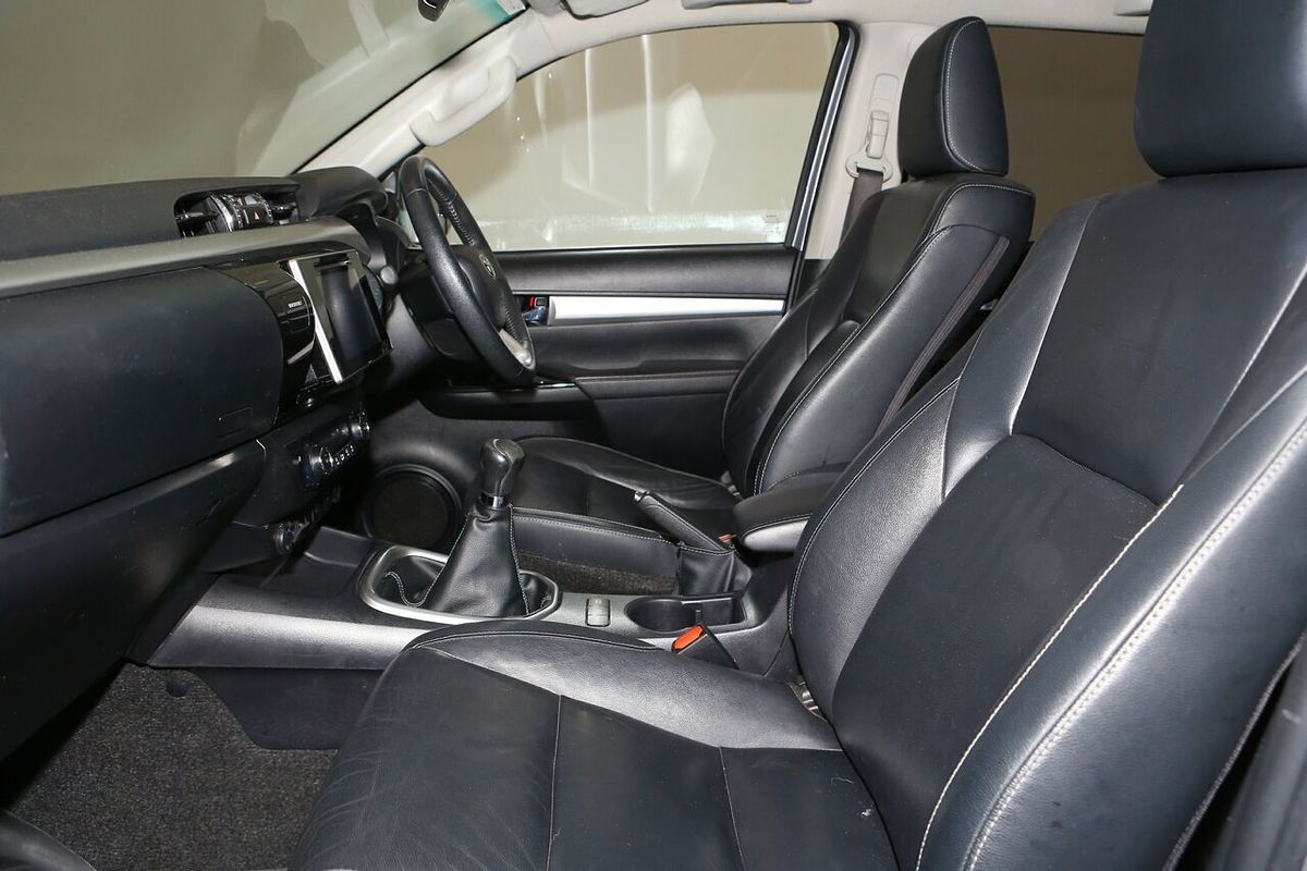 2017 Toyota Hilux SR5 GUN126R 4X4