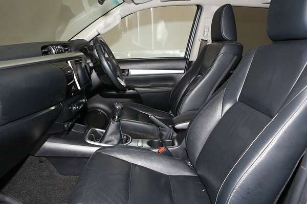 2017 Toyota Hilux SR5 GUN126R 4X4