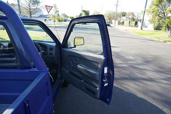 2005 Nissan Navara DX D22 Rear Wheel Drive