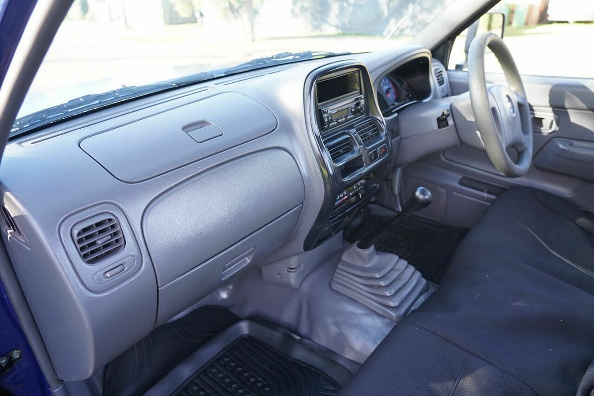 2005 Nissan Navara DX D22 Rear Wheel Drive