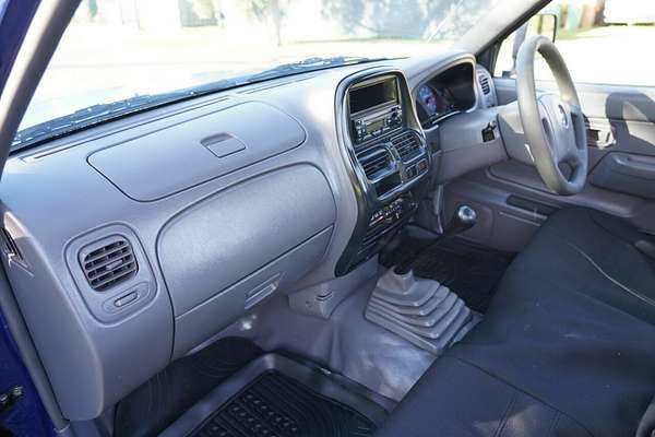 2005 Nissan Navara DX D22 Rear Wheel Drive