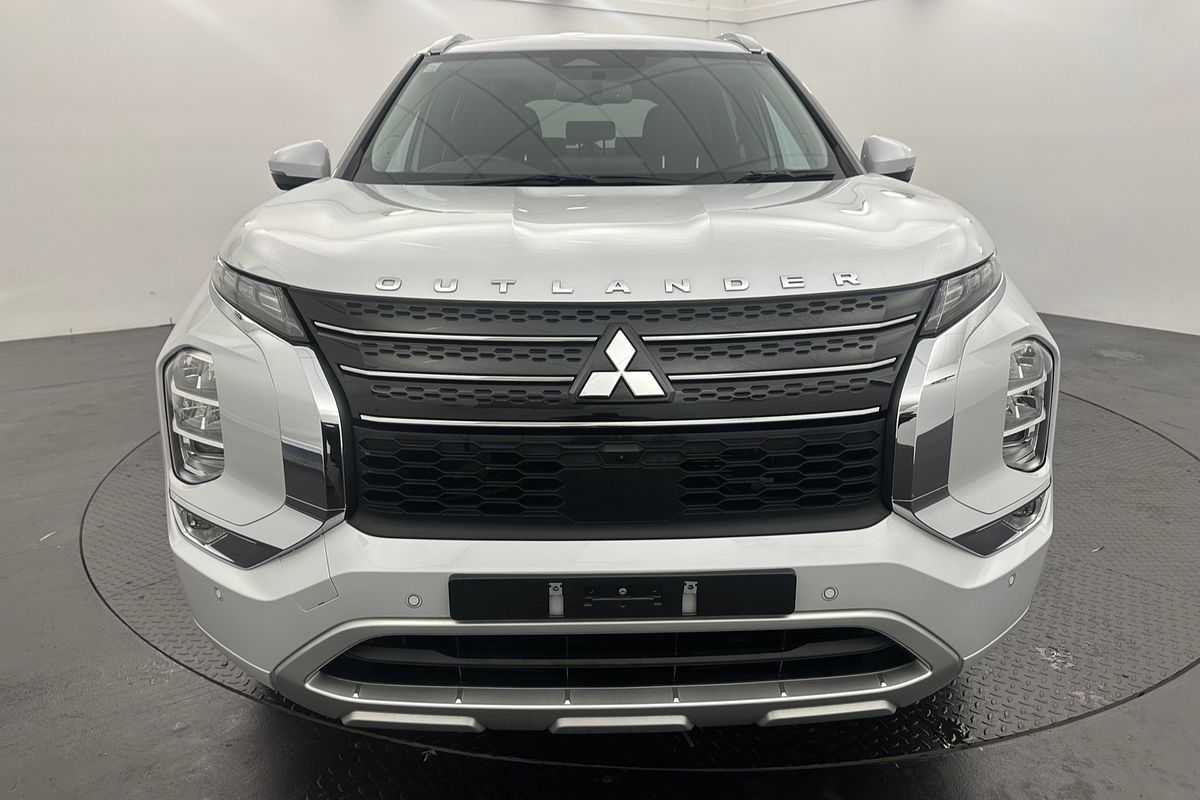 2022 Mitsubishi Outlander PHEV Exceed ZM