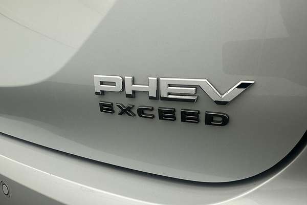 2022 Mitsubishi Outlander PHEV Exceed ZM
