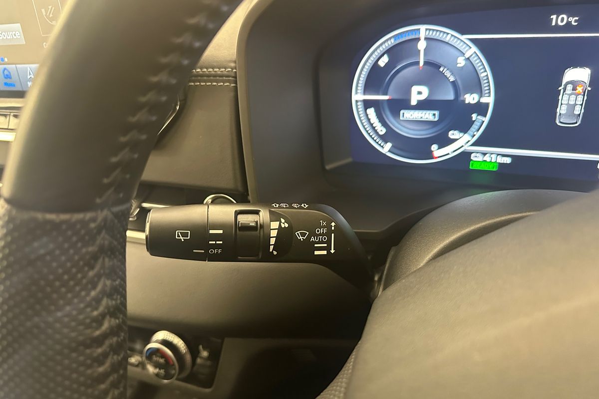 2022 Mitsubishi Outlander PHEV Exceed ZM