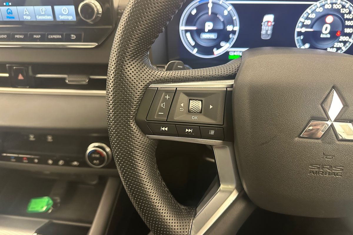 2022 Mitsubishi Outlander PHEV Exceed ZM