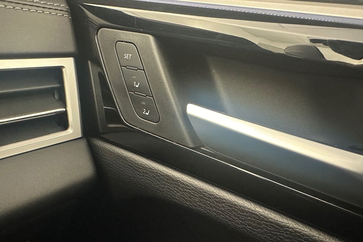 2022 Mitsubishi Outlander PHEV Exceed ZM