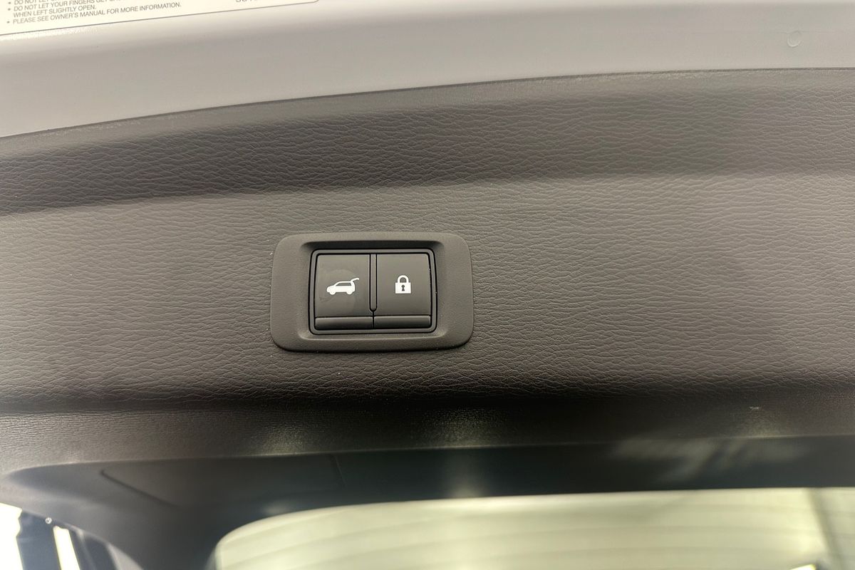 2022 Mitsubishi Outlander PHEV Exceed ZM