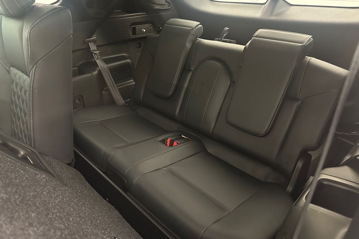 2022 Mitsubishi Outlander PHEV Exceed ZM
