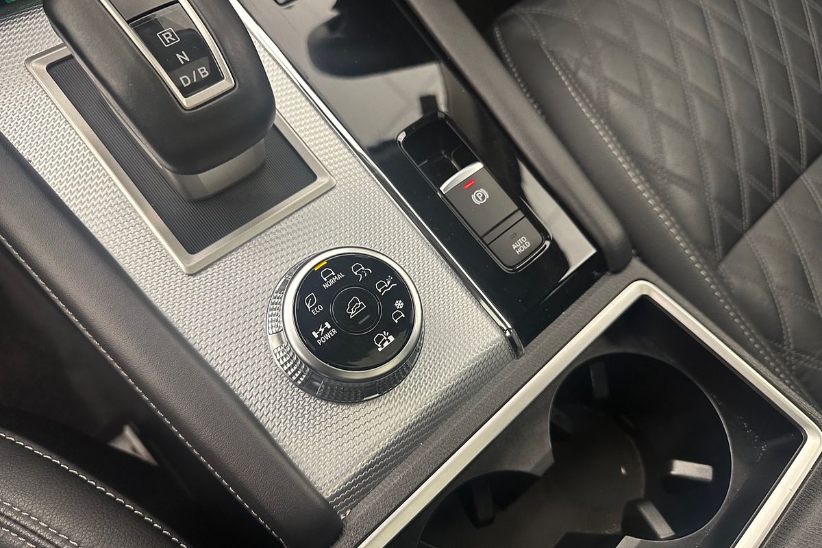 2022 Mitsubishi Outlander PHEV Exceed ZM