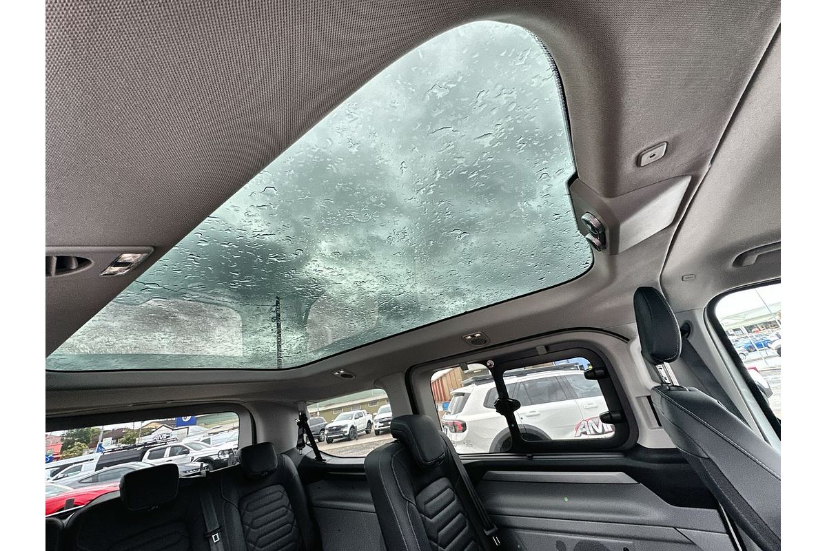 2024 Ford Tourneo Titanium X AV SWB
